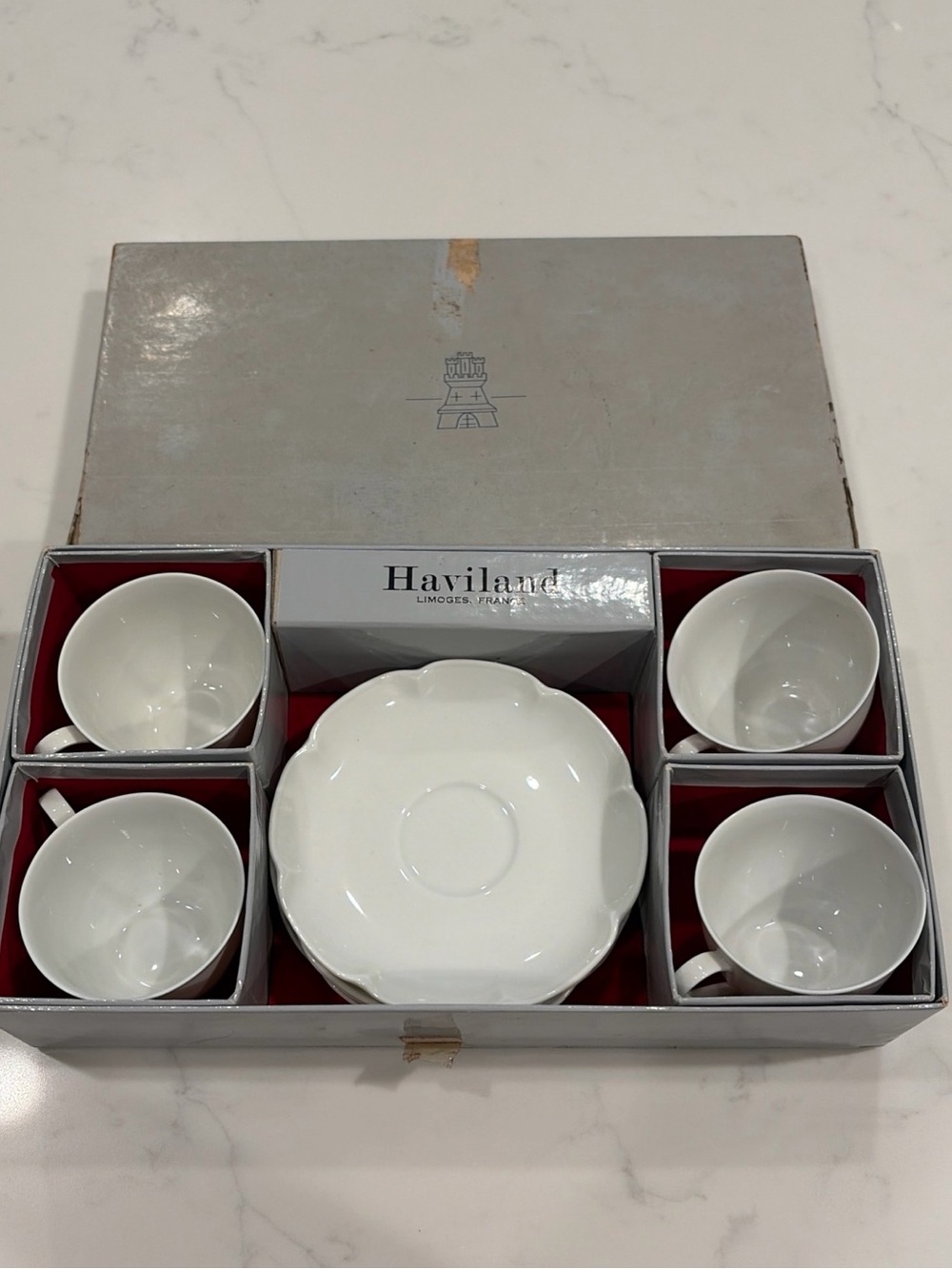 Haviland Limoges: White Tea Cup Set of 4 with matching saucer